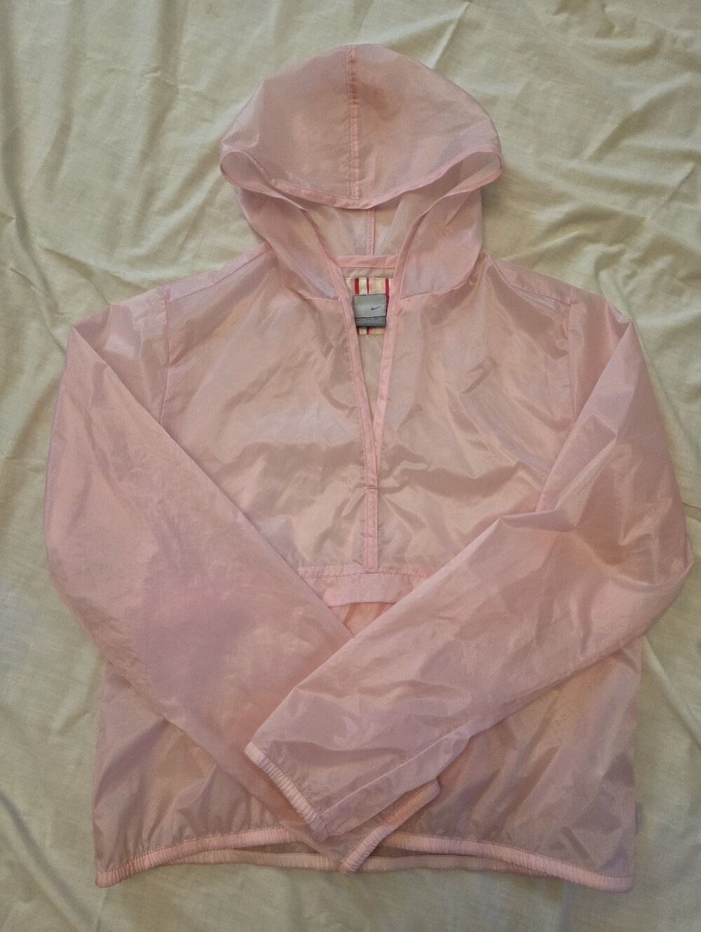 Nike Women's Windbreaker/Rain Pullover Medium